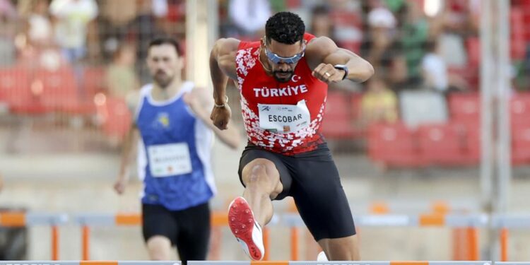 Milli sporcu Yasmani Copello Escobar bronz madalya kazandı