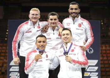 Artistik Cimnastik Erkek Milli Takımı bronz madalya kazandı