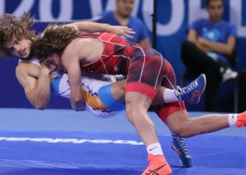 Milli sporcu Yüksel Sarıçiçek gümüş madalya kazandı