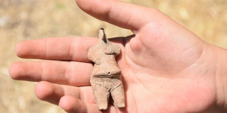 İzmir’de 7 bin 800 yıllık keşif… “Çok nadir bir eser”