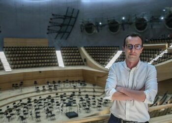 Beethoven’ın üçlü konçertosu Türkiye’de ilk kez keman, viyola ve piyanoyla seslendirilecek