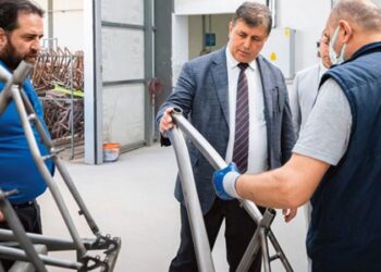 Bisikletleri bağışlayın, çocuklar gülsün