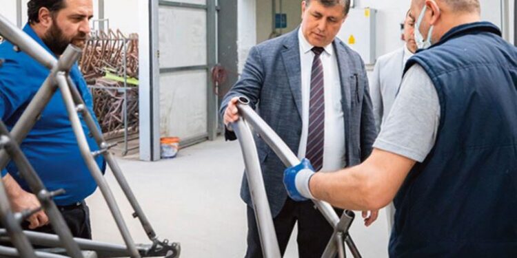 Bisikletleri bağışlayın, çocuklar gülsün