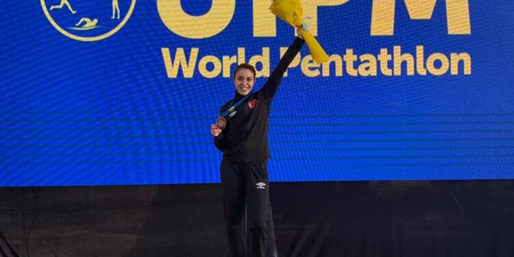 Milli pentatlet İlke Özyüksel dünya üçüncüsü oldu
