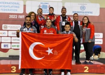 Dünya Gençler Halter Şampiyonası’nda Dilara Uçan 2 bronz madalya kazandı