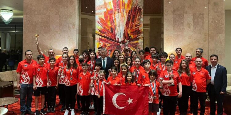 Avrupa Okullar Satranç Şampiyonası’nda zafer Türkiye’nin