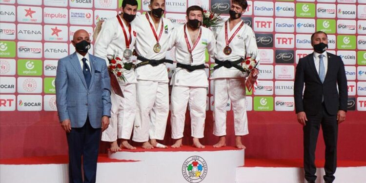 Milli judocu Vedat Albayrak’tan gümüş madalya