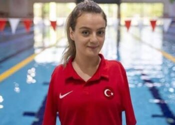 Son Dakika: Milli sporcu Sümeyye Boyacı, Paralimpik Yüzme Dünya Serisi’nde altın madalya kazandı