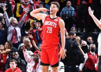 Alperen Şengün kariyer rekoru kırdı