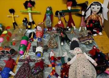 Kullanılmayan malzemeler miniklerin elinde oyuncağa dönüşüyor