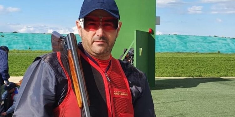 Milli sporcu Oğuzhan Tüzün altın madalya kazandı