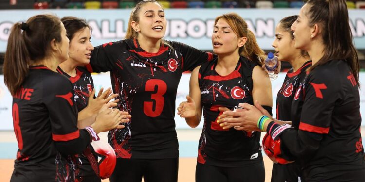 Kadın sporcu sayısı 30 kat arttı
