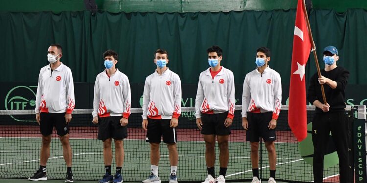 A Milli Erkek Tenis Takımı’ndan tarihi başarı