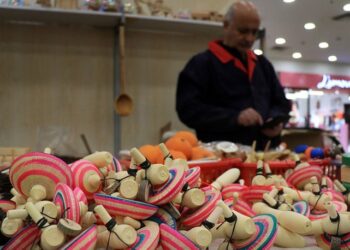 Unutulmasın diye şehir şehir geziyor