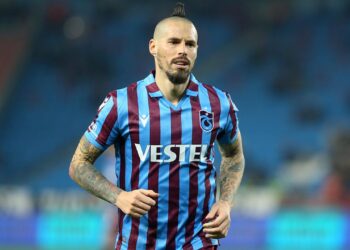 Trabzonsporlu Marek Hamsik iklim değişikliğine dikkat çekti