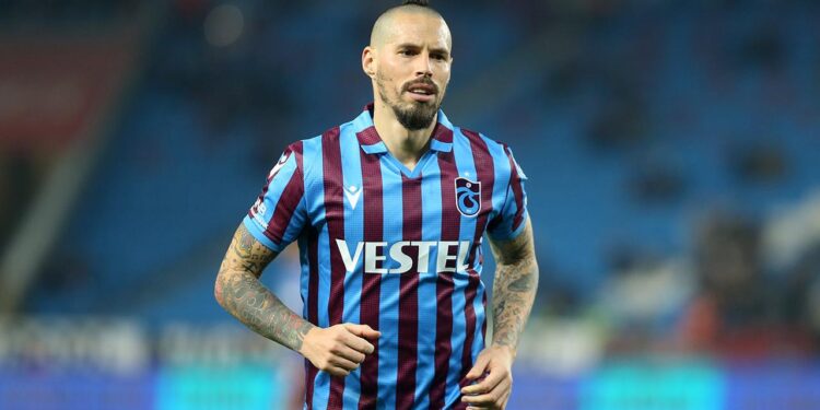 Trabzonsporlu Marek Hamsik iklim değişikliğine dikkat çekti