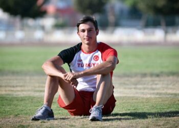 Milli atlet Mikdat Sevler Türkiye rekorunu yeniledi