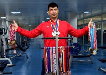 Öğretmenleri keşfetti, 40 yılda 100’ün üzerinde madalya kazandı