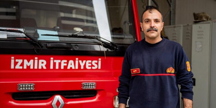 İtfaiye eri Ali Sinan Batmaz bir çocuğa daha umut olacak