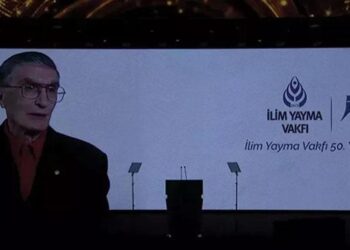 Aziz Sancar’a İlim Yayma Vakfı’ndan 50. Yıl Özel Ödülü