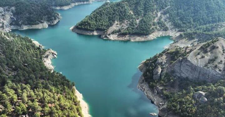 Ali Kayası’nda eşsiz manzaralar