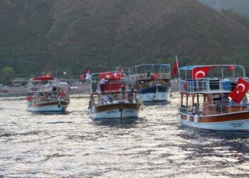 Mavi sularda 100. yıl coşkusu