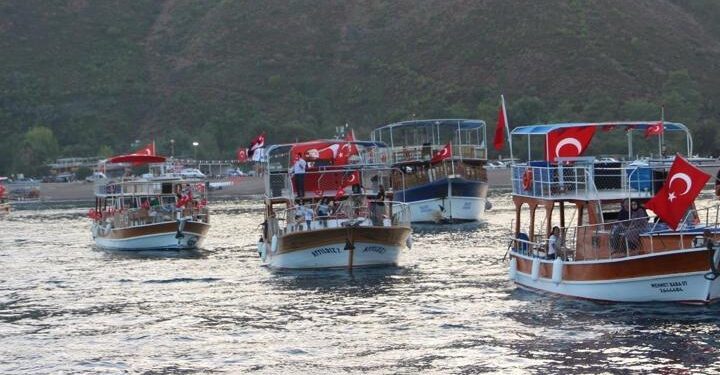 Mavi sularda 100. yıl coşkusu