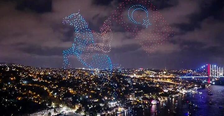 Cumhuriyetin 100. yılı Boğaz’da coşkuyla kutlandı