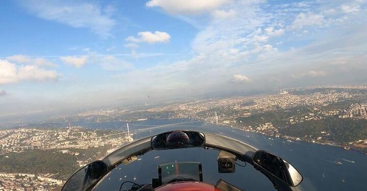 Nefes kesen o an kokpit kamerasında!