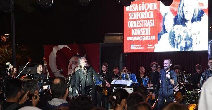 Barış Manço’nun 50 yıl önce bestelediği 100. yıl marşı seslendirildi