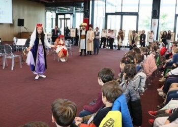 Minik öğrenciler Anadolu masallarıyla buluşuyor