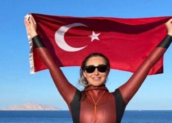 Şahika Ercümen’den Cumhuriyetin 100. yılı için yeni rekor