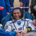 Rekortmen astronot dünyaya geri döndü