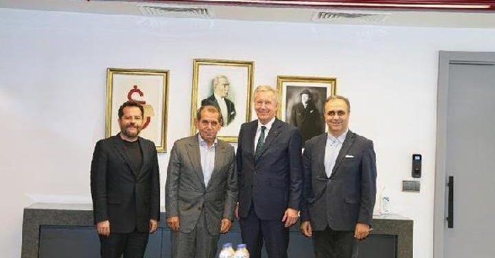 Dursun Özbek, Almanya’nın 10. Cumhurbaşkanı Christian Wulff’u ağırladı