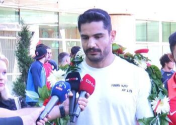 Milli güreşçi Taha Akgül söz verdi