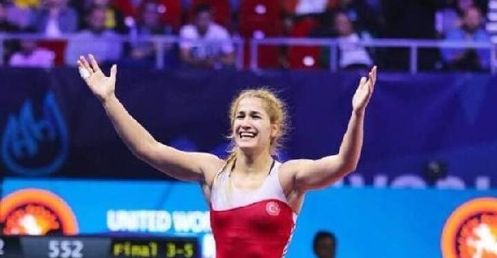 Buse Tosun Çavuşoğlu ve Evin Demirhan Yavuz olimpiyat kotası aldı