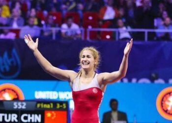 Buse Tosun Çavuşoğlu altın madalya kazandı