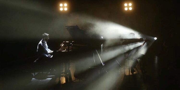 İş Sanat, Parlayan Yıldızlar konserlerinin başvuruları başladı