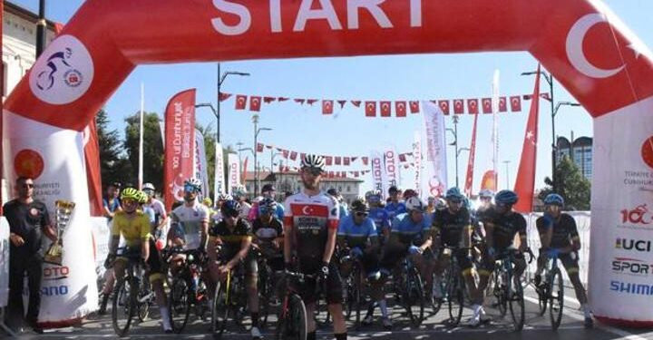 100. Yıl Cumhuriyet Bisiklet Turu start aldı