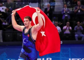 Cemal Yusuf Bakır, 110 kiloda dünya şampiyonu oldu