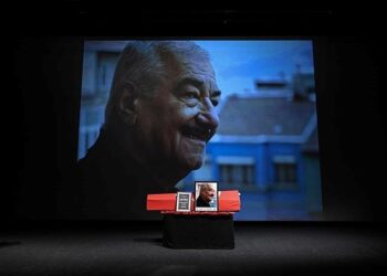 Usta senarist Safa Önal için tören düzenlendi