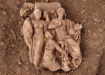 Mersin’deki Olba Antik Kenti’nde kadın heykeli ve 2 friz parçası bulundu