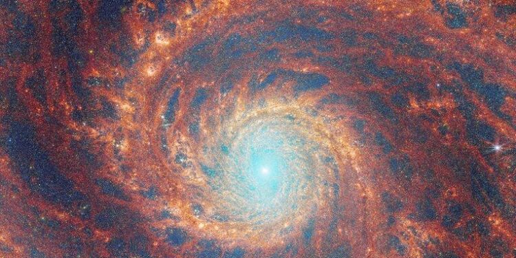James Webb Teleskobu, Messier 51’in görüntülerini paylaştı: Evrende yeni keşiflere yol açacak