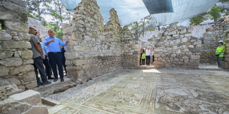 Olimpos Antik Kenti’nde yeni buluntulara ulaşıldı