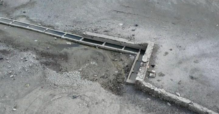 Sular çekilince tarihi çeşme, yol ve yalak ortaya çıktı