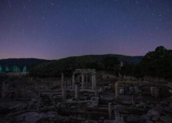 Antik kentte, perseid meteor yağmuru gözlendi