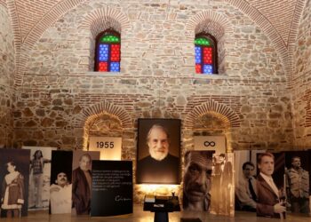 Civan Canova’nın sanat çalışmaları “Damlalar” sergisinde