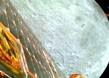 Hindistan’ın uzay aracı Ay’ın güney kutbunda çeşitli elementlerin varlığını tespit etti