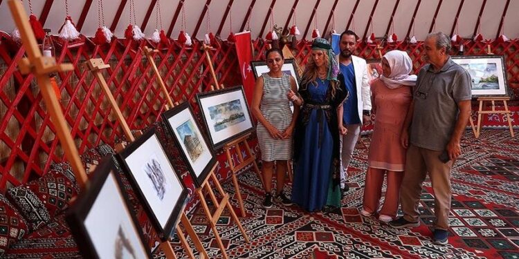 Cumhuriyetin 100. Yılında Anadolu’dan Renkler Sergisi Ankara’da açıldı