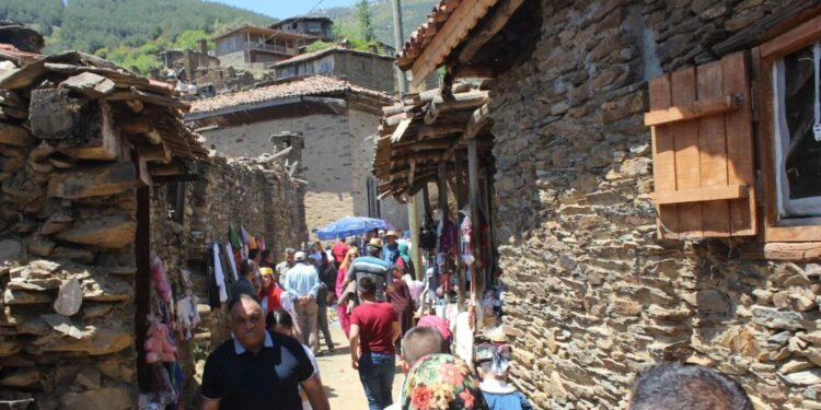 Hayalet köy Lübbey, Efeler Yolu rotasıyla hareketlendi